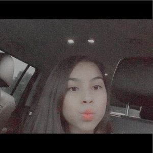 Meet your Posher, Evelyn